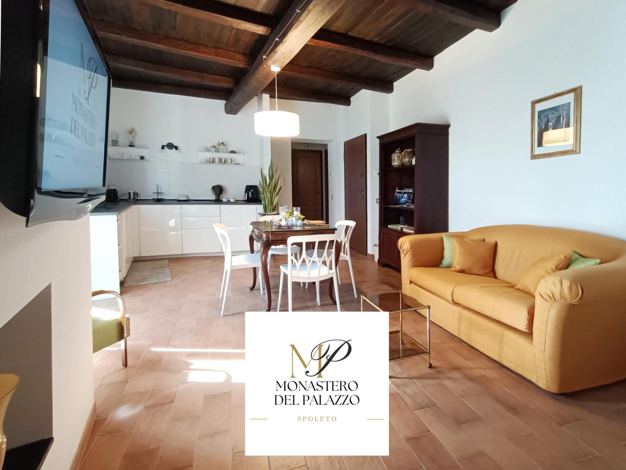 Monastero Del Palazzo Casa Vacanze سبوليتو المظهر الخارجي الصورة