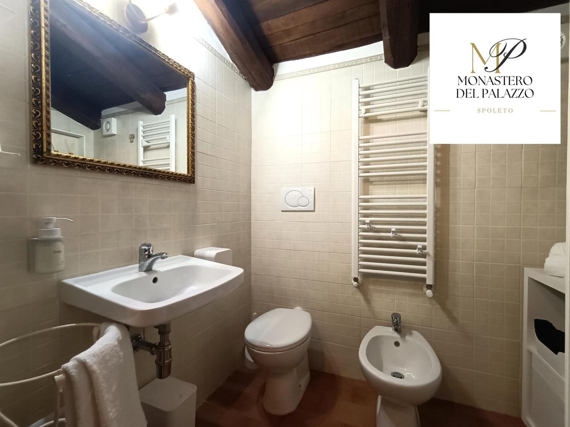 Monastero Del Palazzo Casa Vacanze سبوليتو المظهر الخارجي الصورة